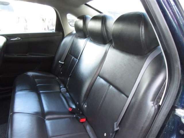 2011 Chevrolet Impala Police 4dr Sedan w/3FL